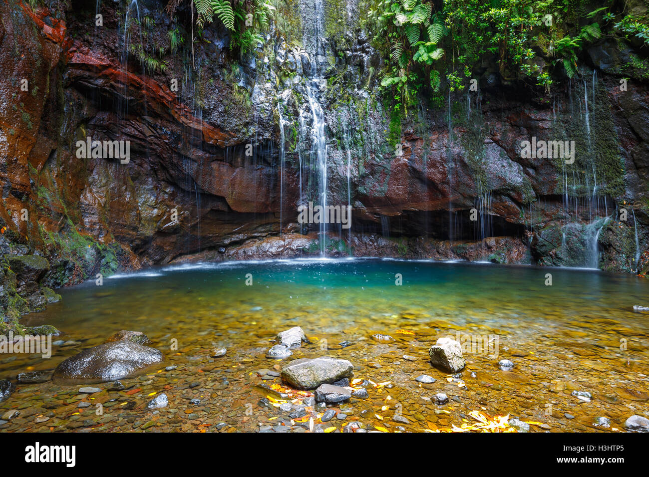 Wasserfall Levada Das 25 Fontes, Insel Madeira, Portugal Stockfoto