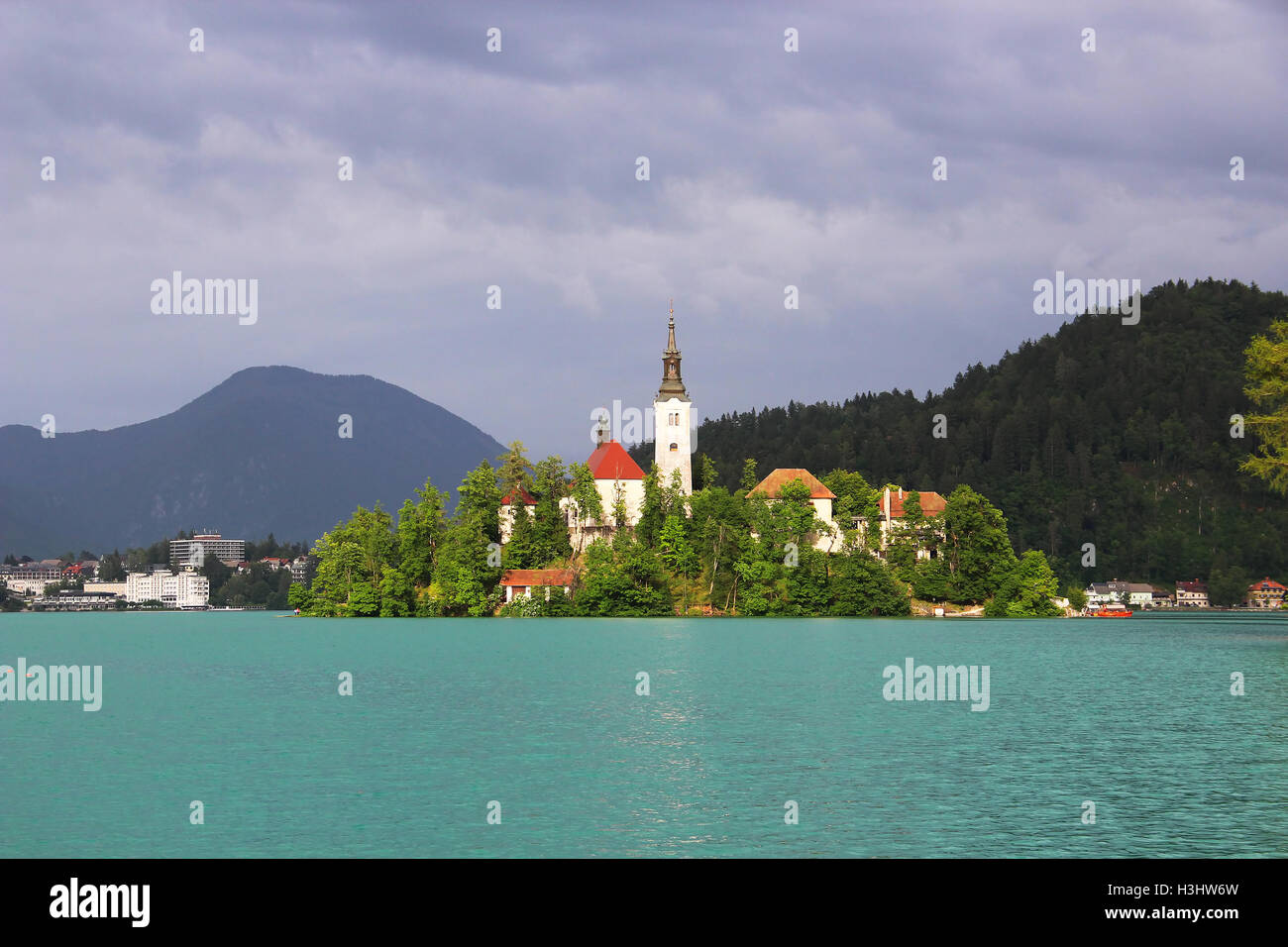 Annahme von Mary Wallfahrtskirche auf der Insel am Bleder See, Slowenien Stockfoto