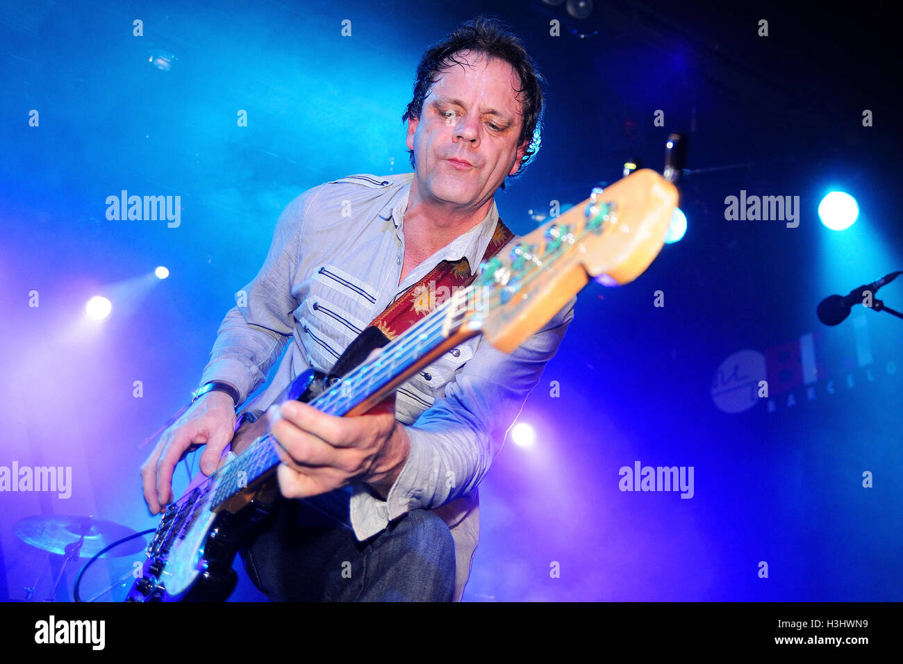 BARCELONA - MAR 1: The Brew (britische Rockgruppe) führt auf Bikini Club am 1. März 2012 in Barcelona, Spanien. Stockfoto