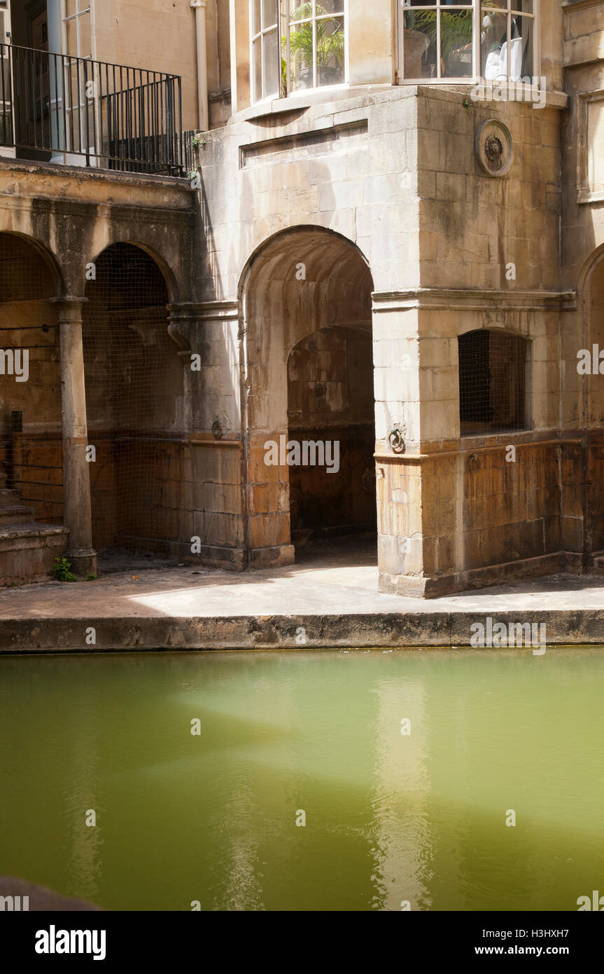 Stock Foto - Bild Blick auf der unteren Ebene des Roman Baths in die Stadt Bath Stockfoto