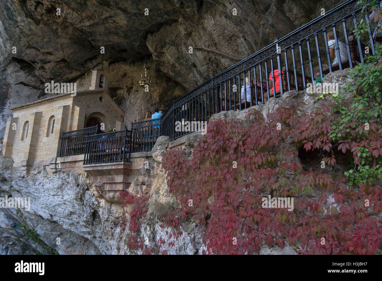 Santa Cueva de Covadonga, Asturien, Spanien Stockfoto
