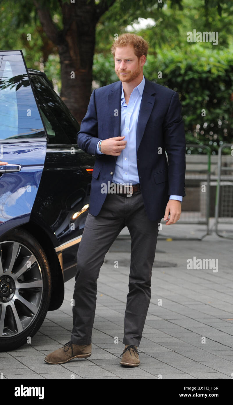 Prinz Harry kommt in der County Hall auf der Southbank in London, als er markieren Welttag der psychischen Gesundheit. Stockfoto