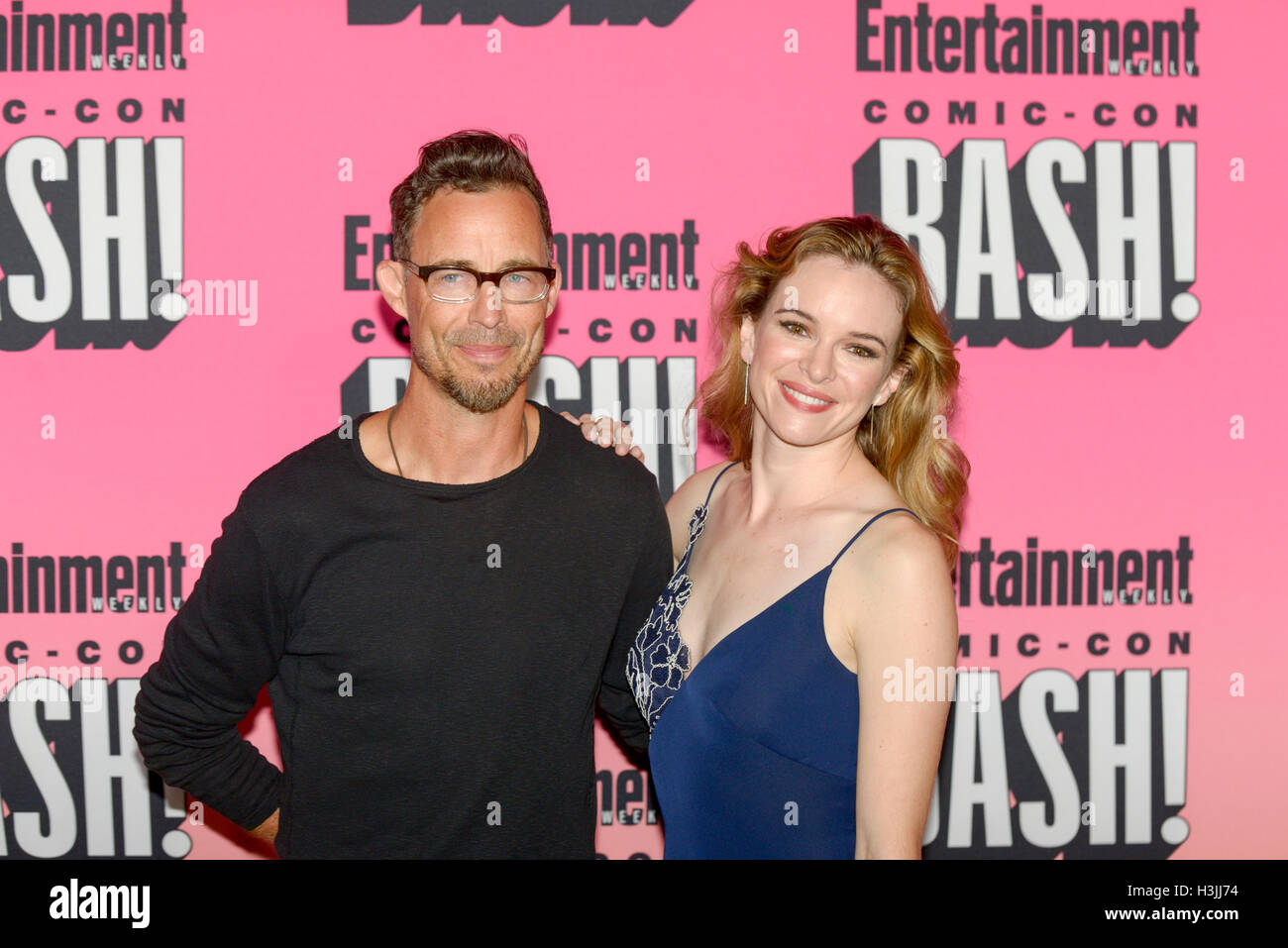 SAN DIEGO, CA - 23.Juli: Danielle Panabaker, Tom Cavanagh-Flash besuchen Entertainment Weekly jährlichen Comic-Con Party 2016 im Hard Rock Hotel San Diego. Stockfoto