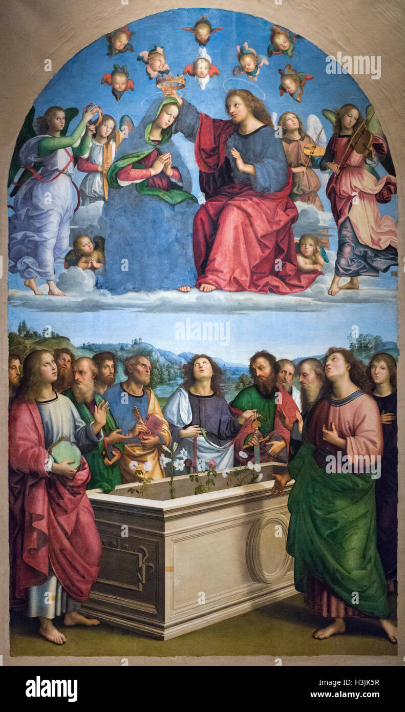 Rom. Italien.  Krönung der Jungfrau (Pala Oddi) von Raphael, Pinacoteca Vaticana, Vatikanischen Museen. Stockfoto