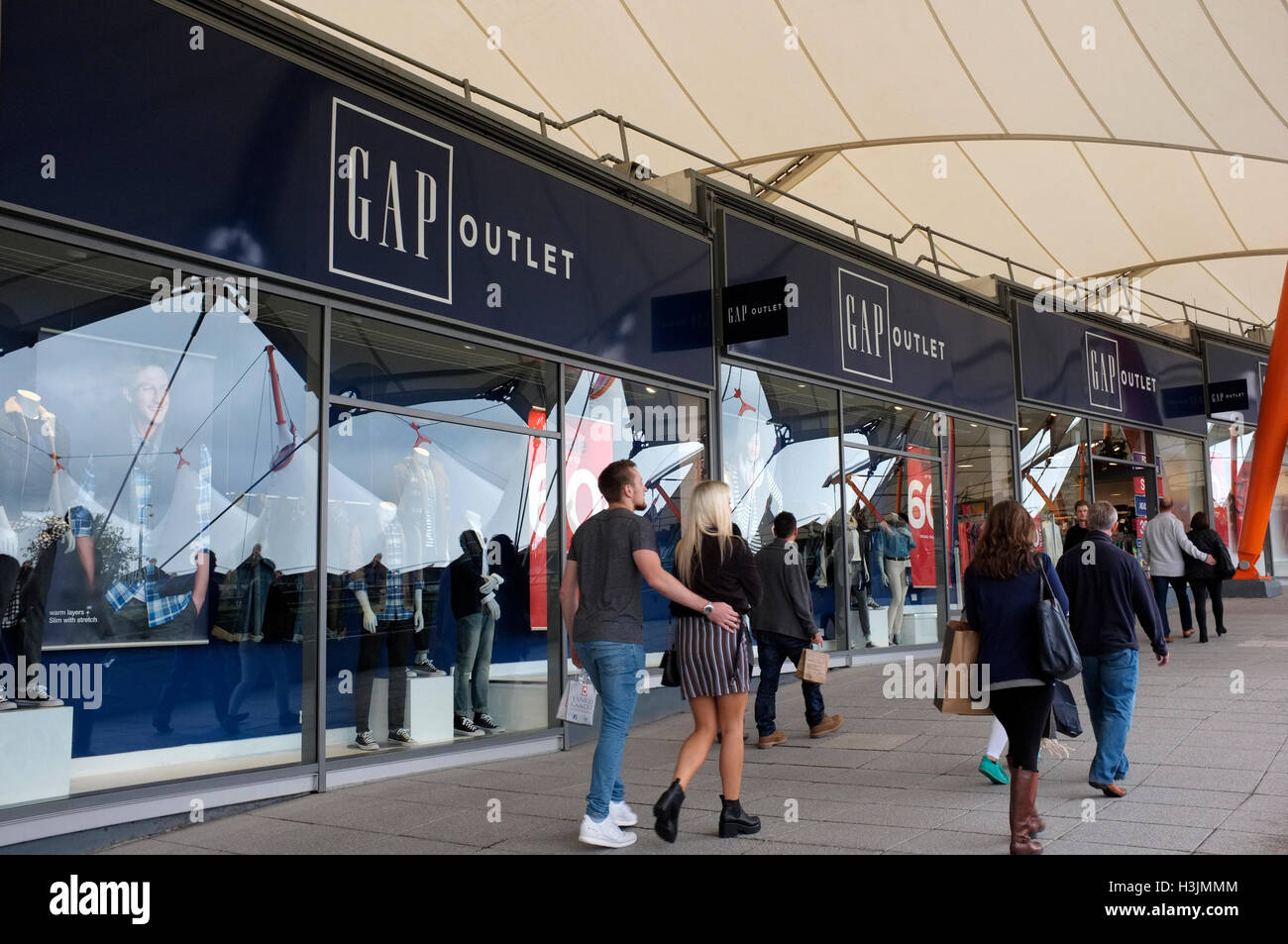 Lücke Mode Kleider Outlet-Shop in Ashford Designer Mode Outlet komplexe Grafschaft Kent uk Oktober 2016 Stockfoto