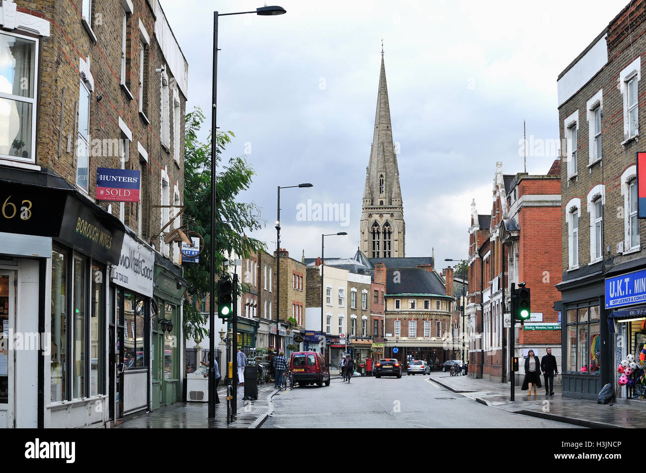 Stoke Newington Kirche Street, North London UK Stockfoto