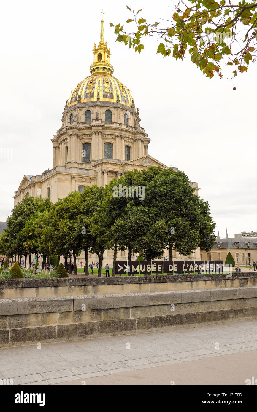 Die Kathedrale von Saint-Louis-des-Invalides das Armee-Museum in Paris, Frankreich. Stockfoto