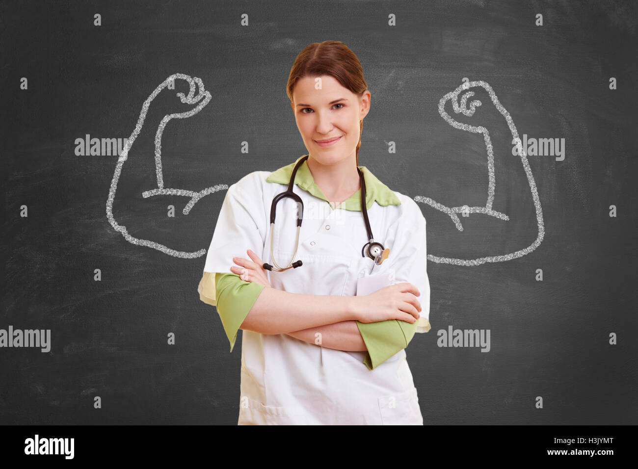 Selbst sicher Krankenschwester Frau mit Kreide Muskeln Stockfoto
