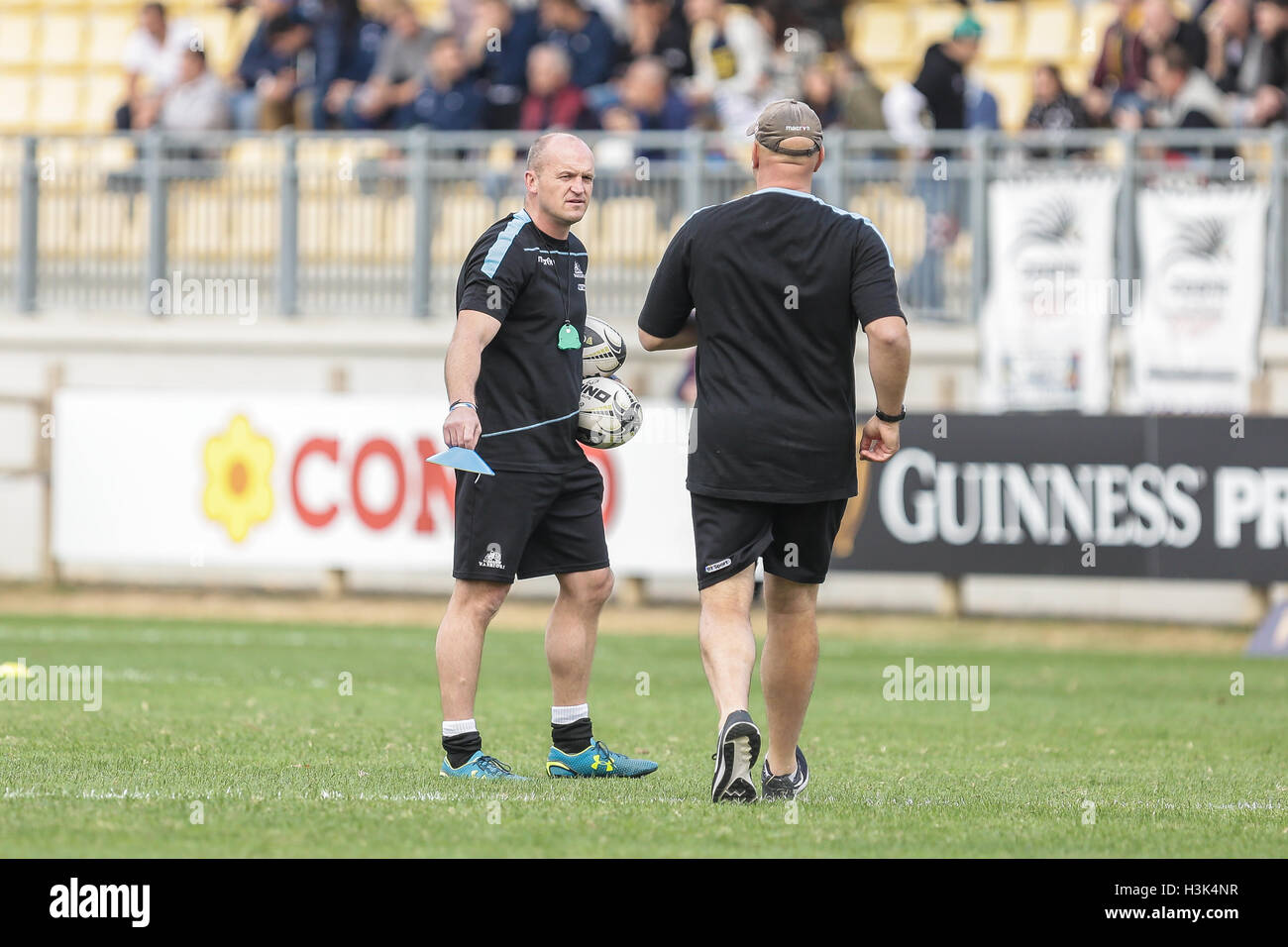 Parma,Italy.08th Oktober 2016. Gregor Townsend Kopf Coch von Glasgow Warriors ist bereit für das Spiel gegen Zebre in Guinness Pro 12 © Massimiliano Carnabuci/Alamy Nachrichten Stockfoto