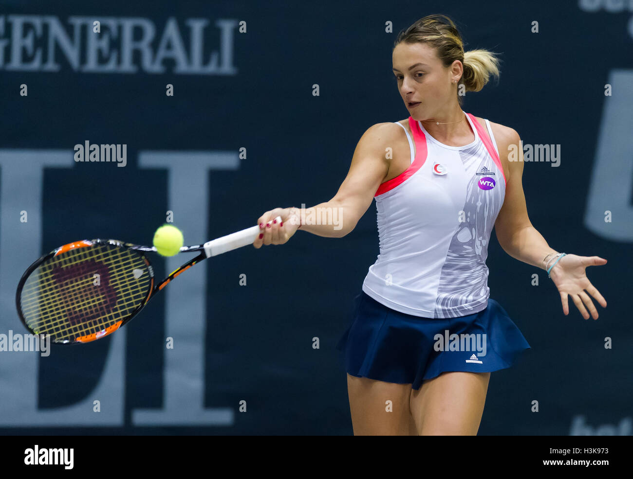 Ana Bogdan Stockfotos Und Bilder Kaufen Alamy