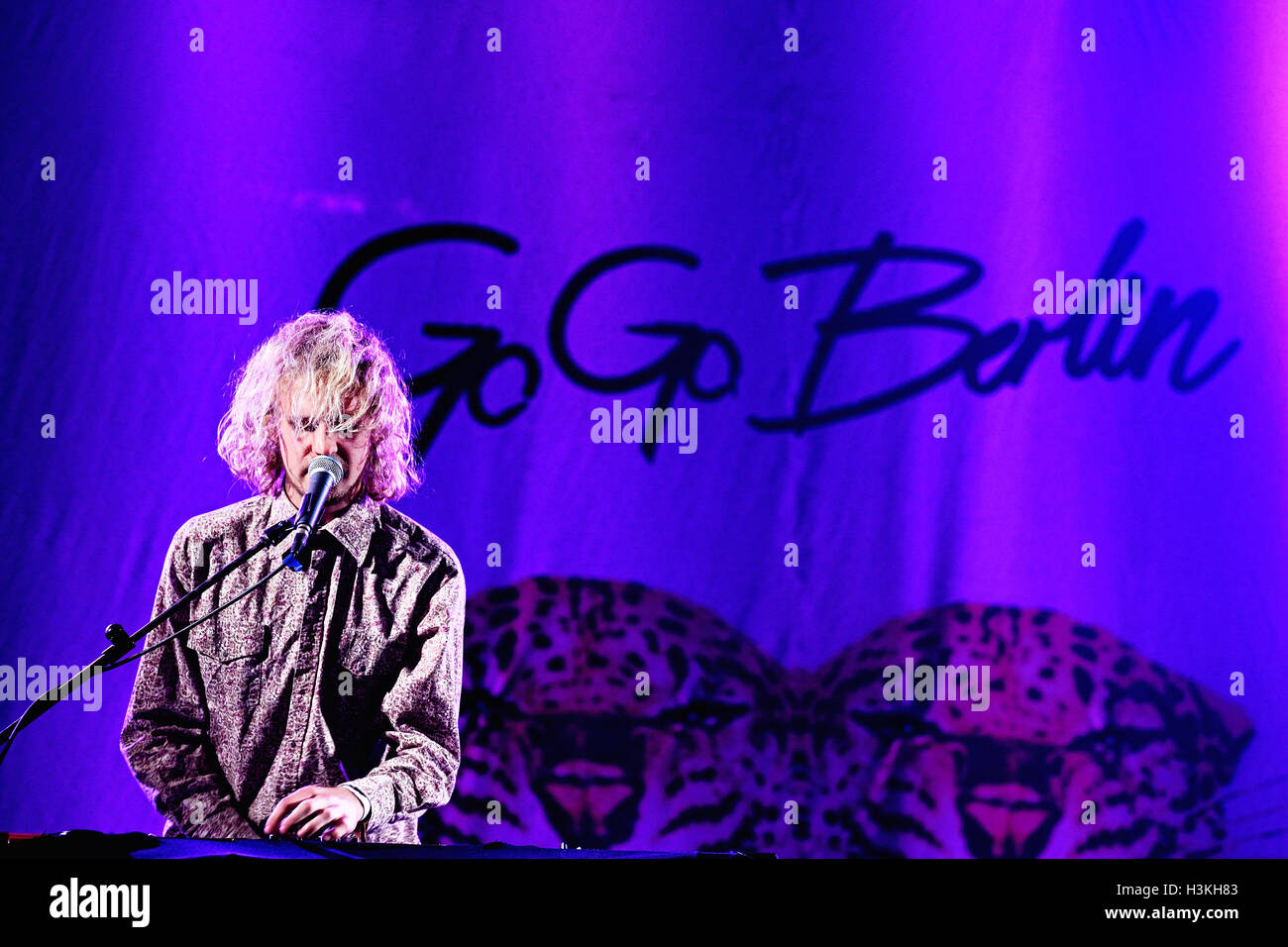 BILBAO, Spanien - 31 Okt.: Go Go Berlin (Band) live-Performance beim Bime-Festival am 31. Oktober 2014 in Bilbao, Spanien. Stockfoto