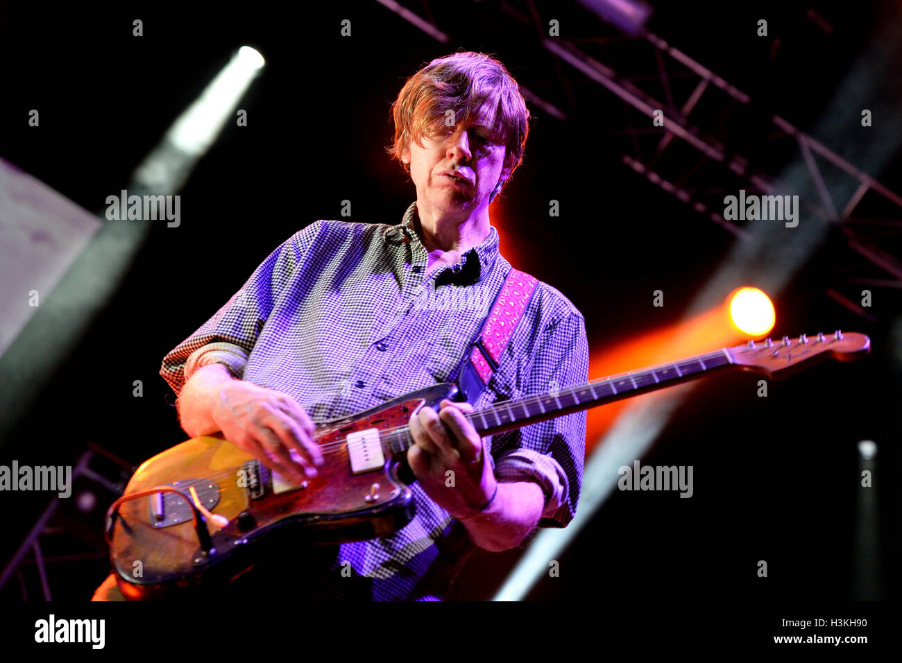 BILBAO, Spanien - 31 Okt.: Thurston Moore (Band) live-Performance beim Bime-Festival am 31. Oktober 2014 in Bilbao, Spanien. Stockfoto