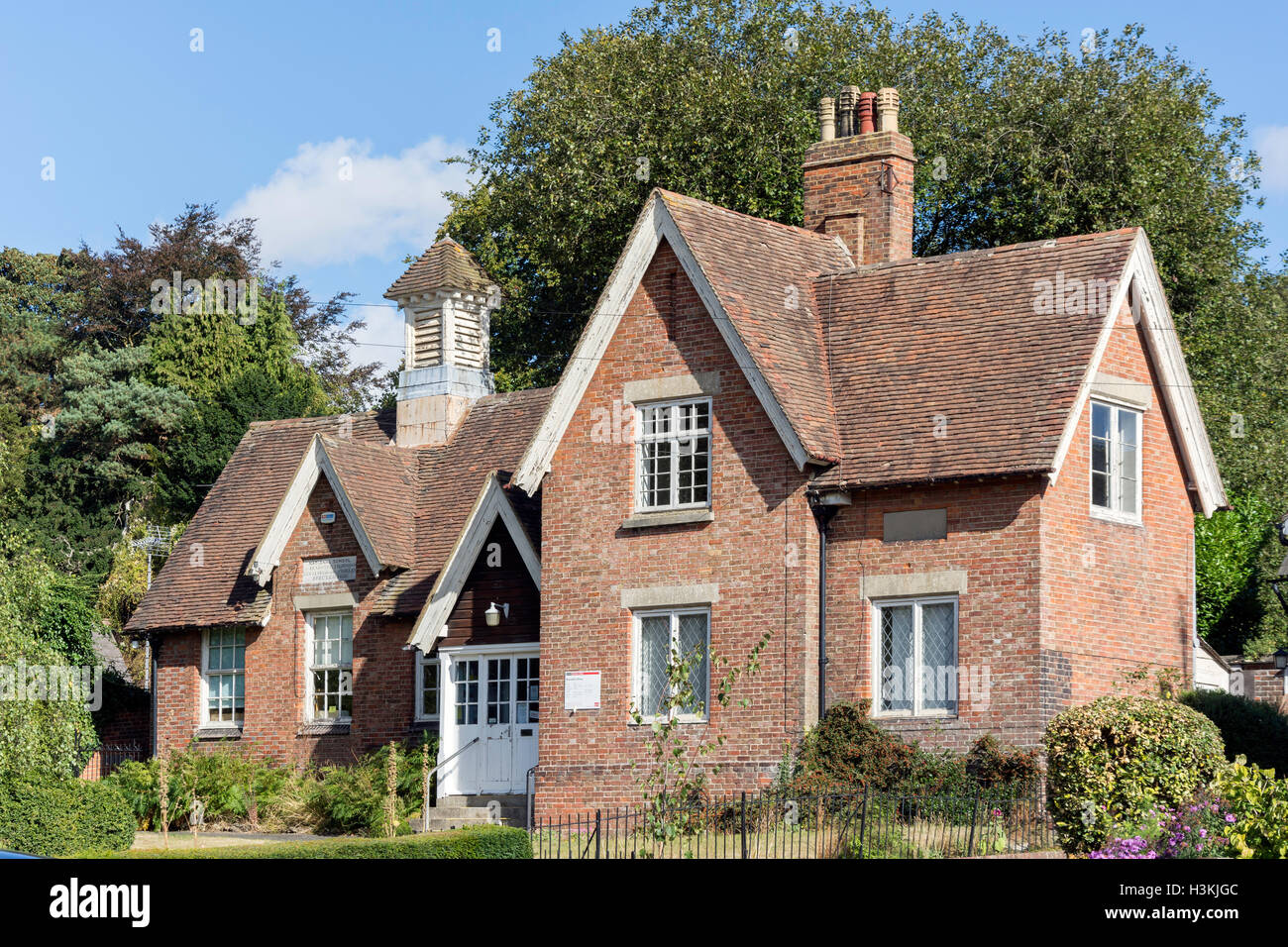 Bearstead Bibliothek, grün, Bearsted, Kent, England, Vereinigtes Königreich Stockfoto