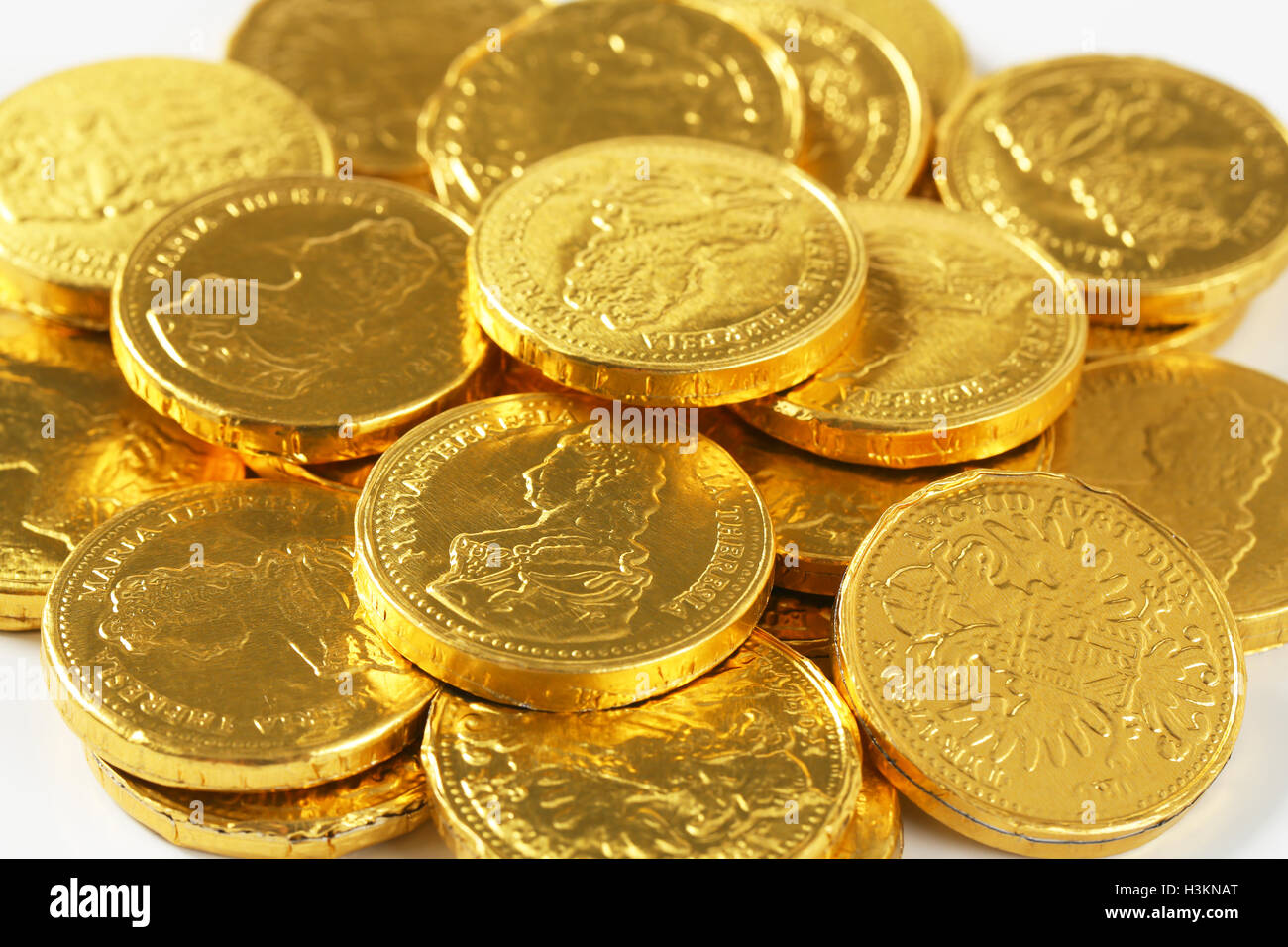 Detail der goldene Schokoladen-Münzen Haufen Stockfoto