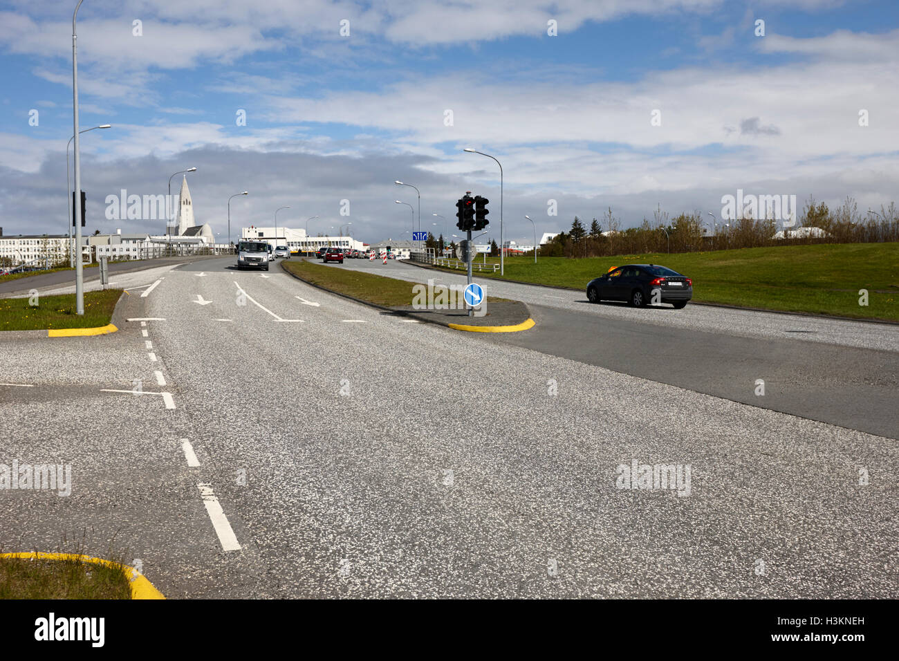 Bustadavegur Straße Straße, an der Ringstraße und dem Stadtzentrum von Reykjavik Island Stockfoto