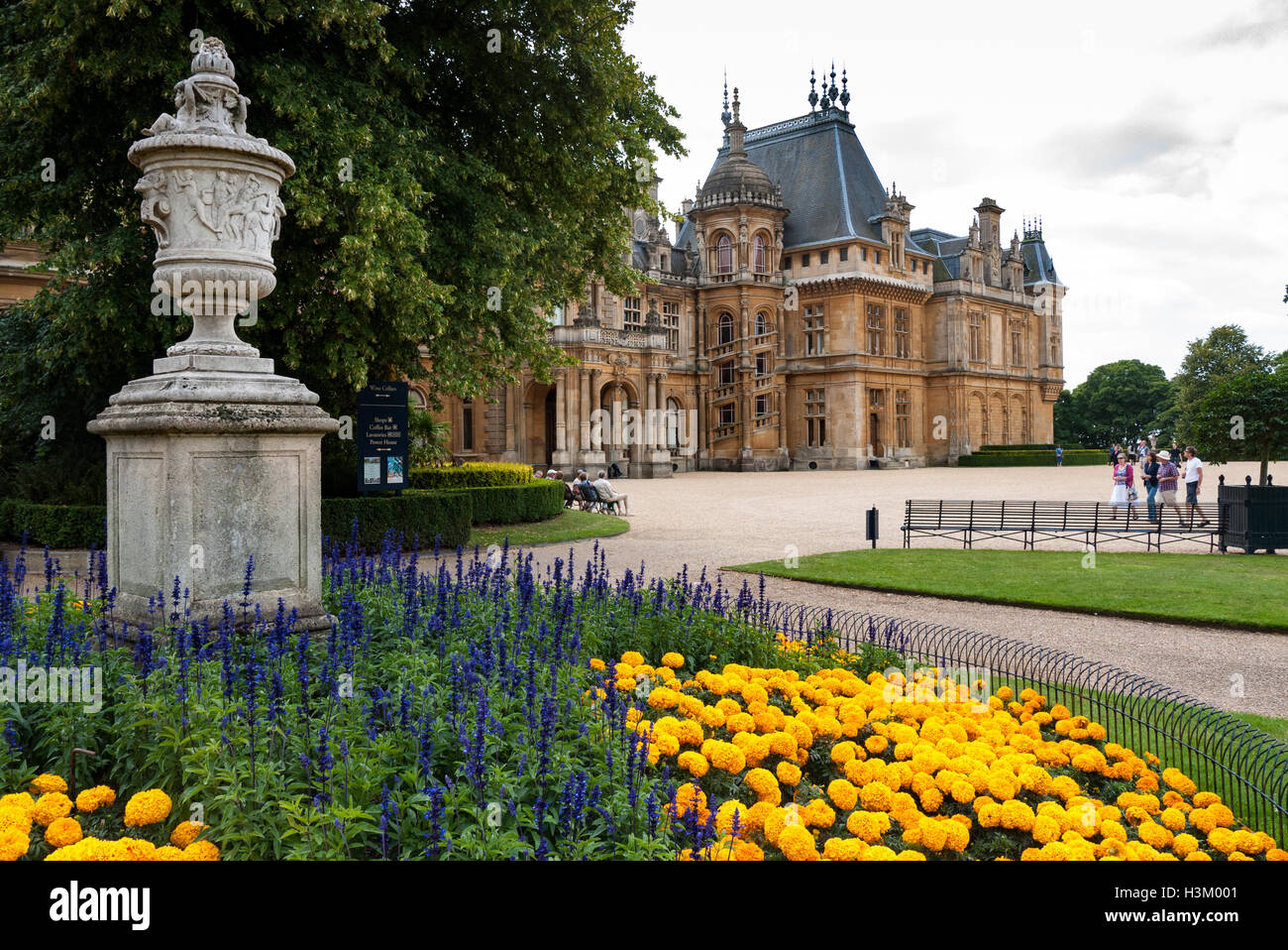 Waddesdon Manor House and Gardens, Buckinghamshire, England Stockfoto