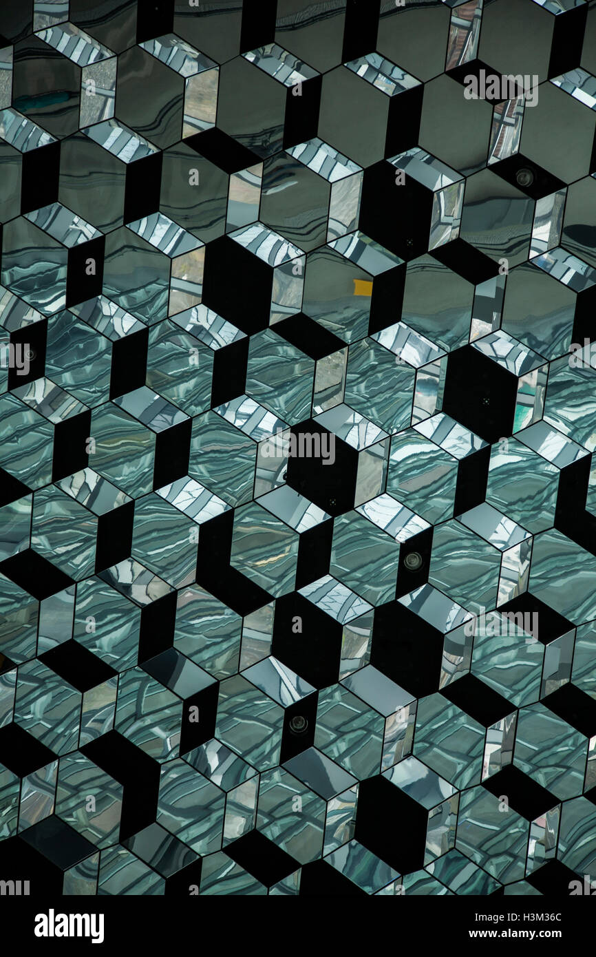 Moderne Kunst Deckenglas abstraktes Muster der Harpa-Konzerthalle in Reykjavik, Island, Europa, abstrahiert Gebäudebilder, Muster FS 8,92 MB Stockfoto