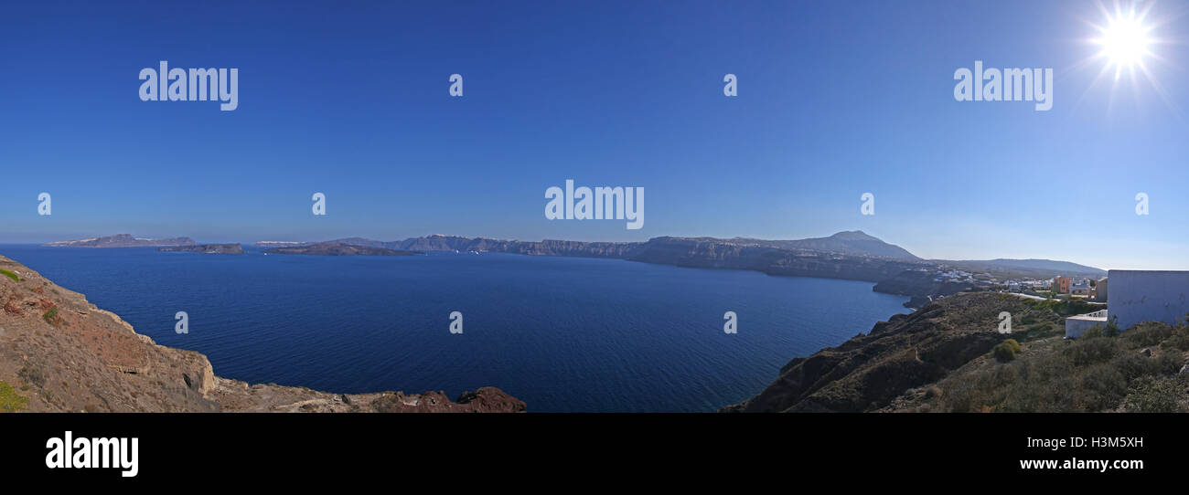 Panorama-Blick auf Caldera von Santorin Stockfoto