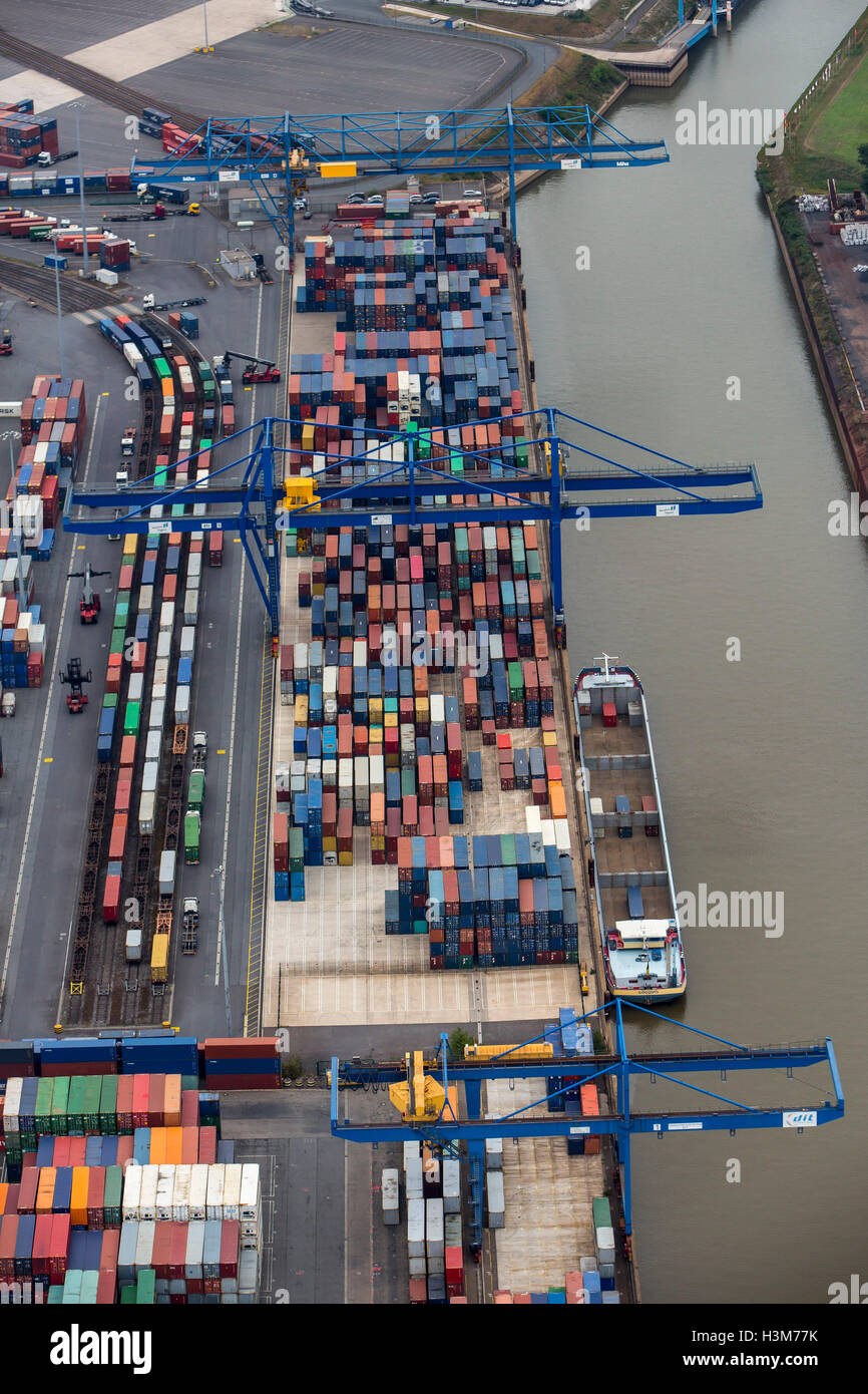 Areal Blick auf den Binnenhafen Ruhrort, Duisburg, Deutschland, Rhein, Logport Fracht-Container-terminal, Stockfoto