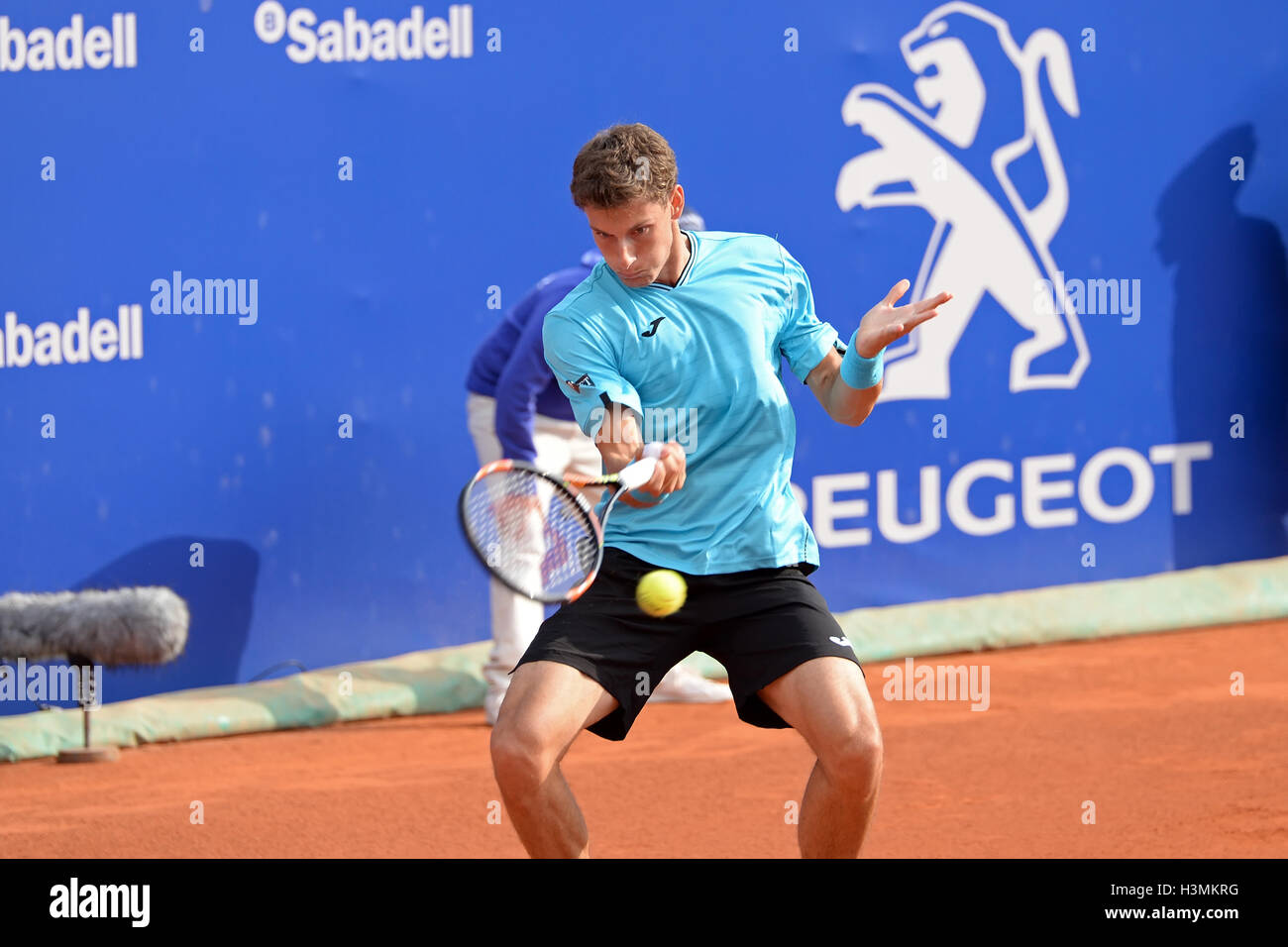 BARCELONA - 20 APR: Pablo Carreno Busta (spanischer Tennisspieler) spielt bei der ATP Barcelona Open Banc Sabadell. Stockfoto