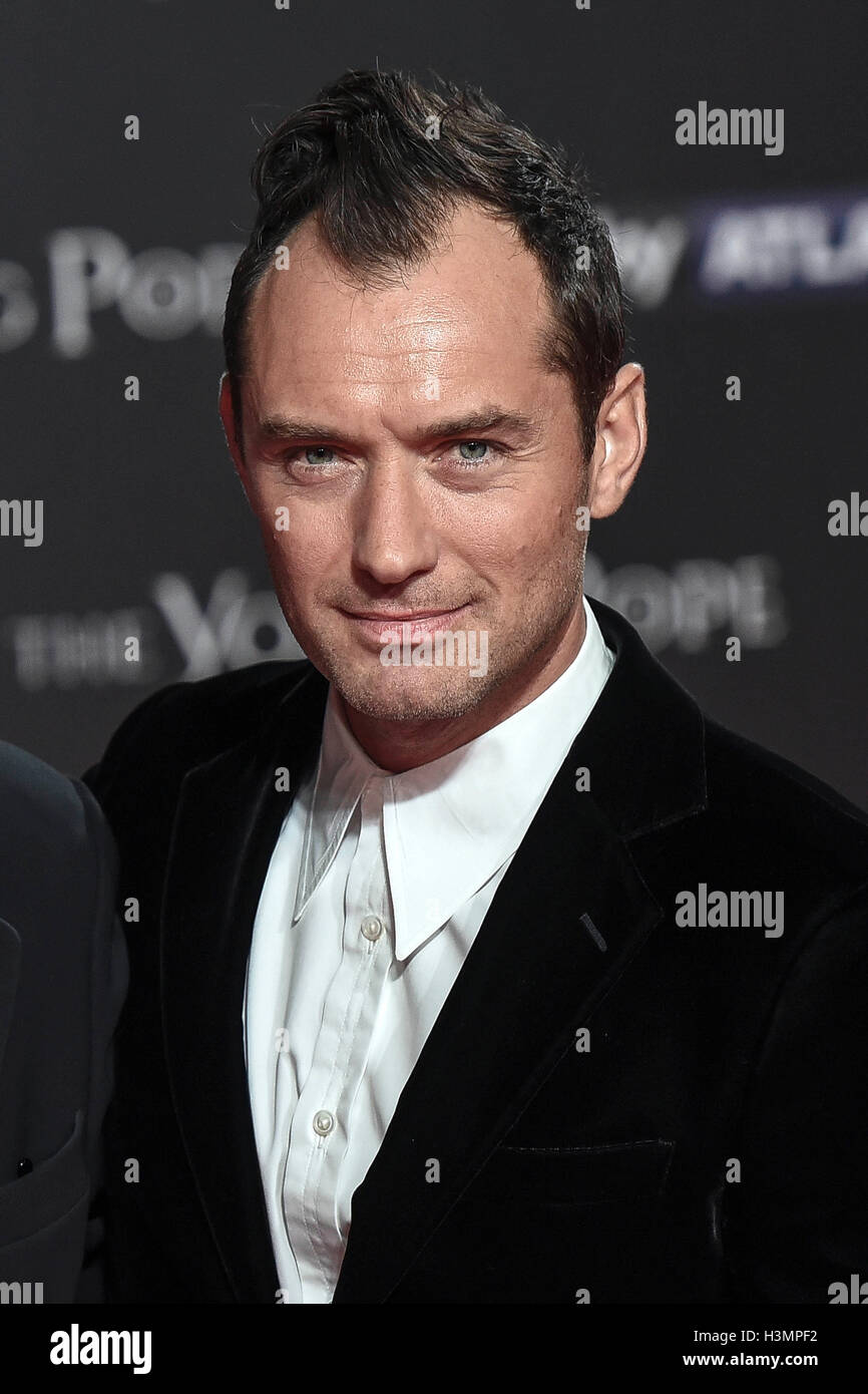 Italien, Rom 9. Oktober 2016: Jude Law besucht die Premiere von Sky-Tv-Serie "The Young Papst" Foto © Fabio Mazzarella/Sintes Stockfoto