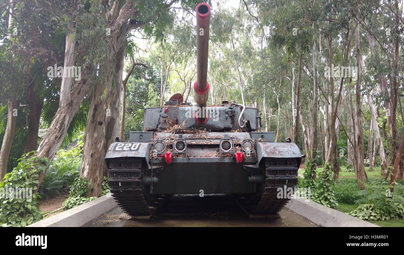 Alte militärische Waffendemonstration in bangalore indien Stockfoto