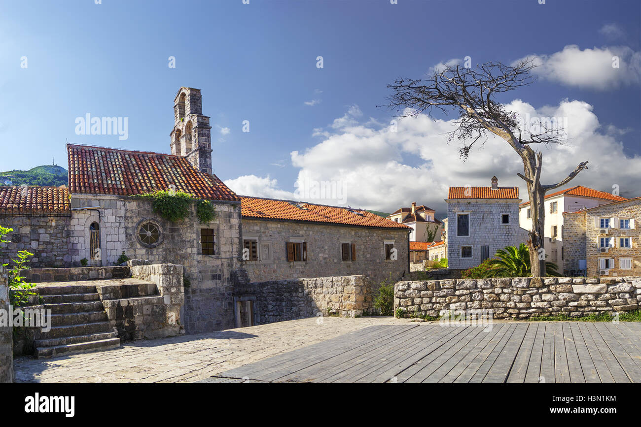 Im Inneren der Festung der Altstadt. Budva, Montenegro. Stockfoto