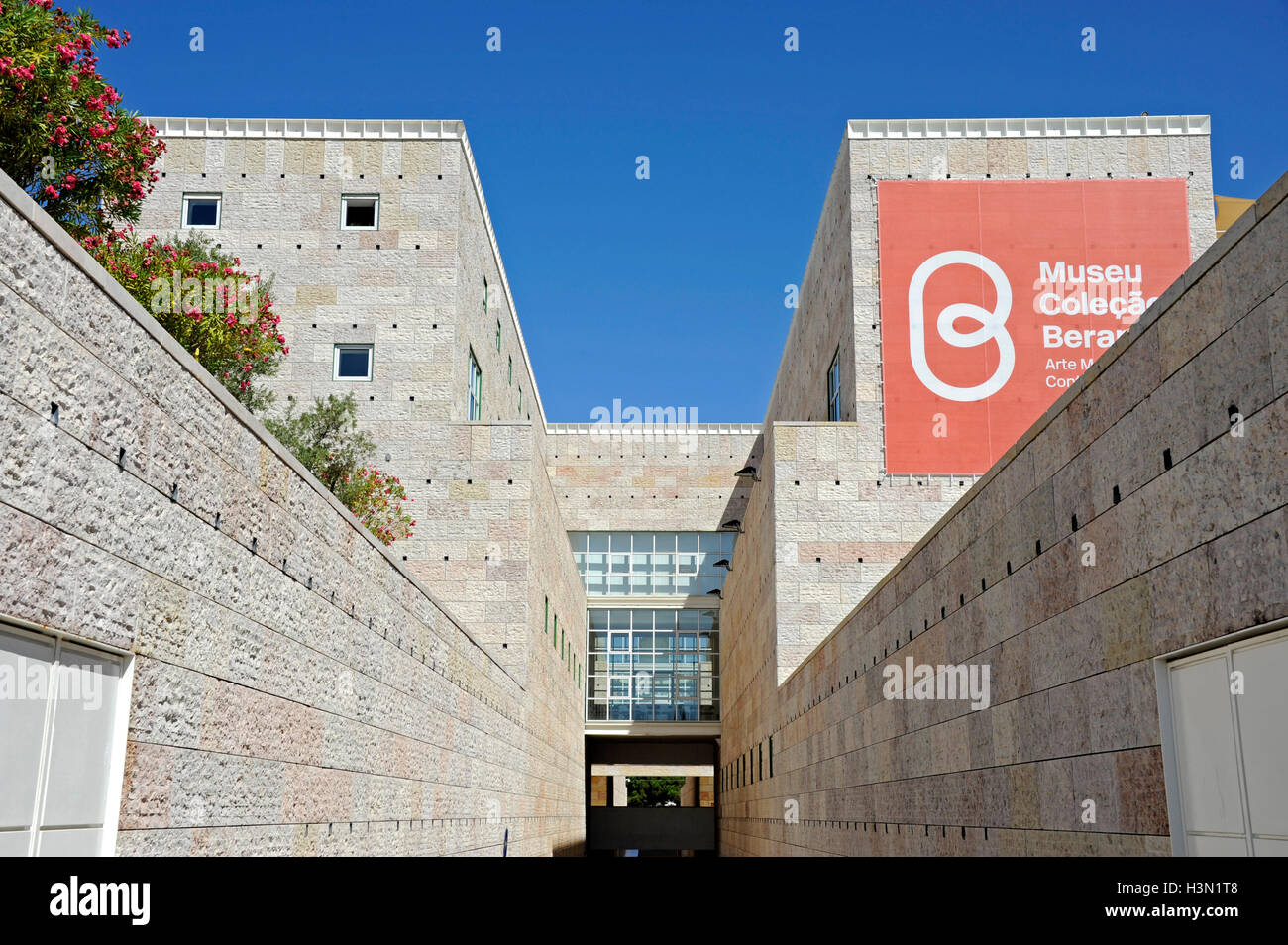Museu Colecao Berardo, moderne und zeitgenössische Kunst, Centro Cultural de Belém, CCB, Vittorio Gregottiand Manuel Salgado Architekt Stockfoto