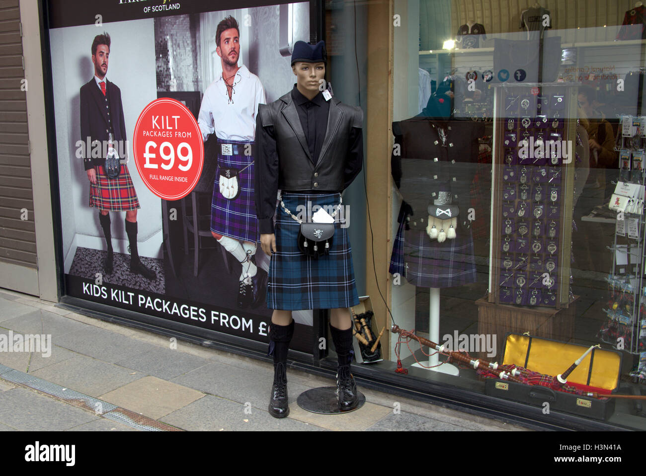 Glasgow touristische Reisende in der Citykilt-Kostüm-dummy Stockfoto