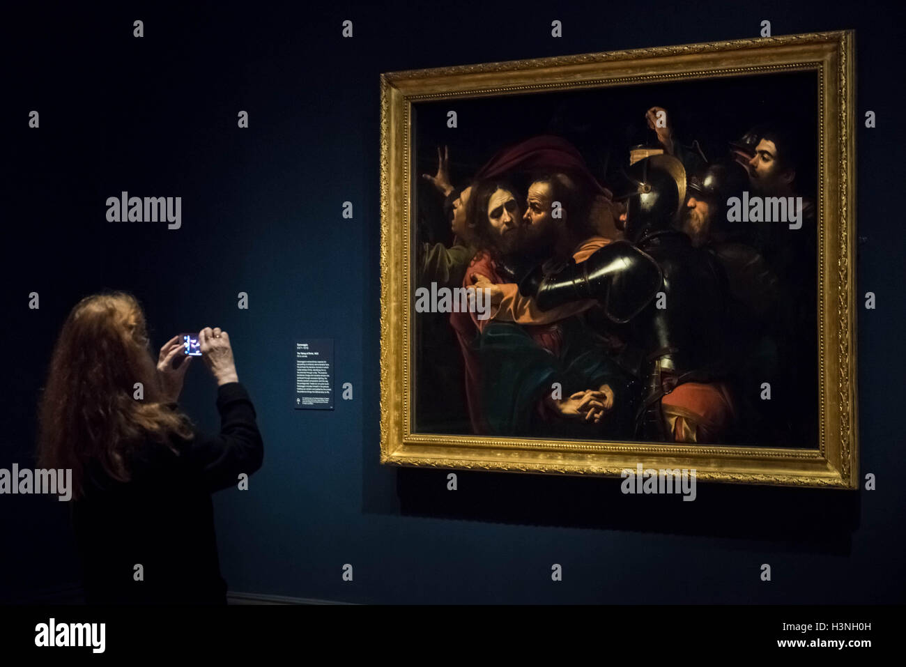 London, UK. 11. Oktober 2016. Ausstellungseröffnung: "Beyond Caravaggio" an der nationalen Galerie Credit: Guy Corbishley/Alamy Live News Stockfoto