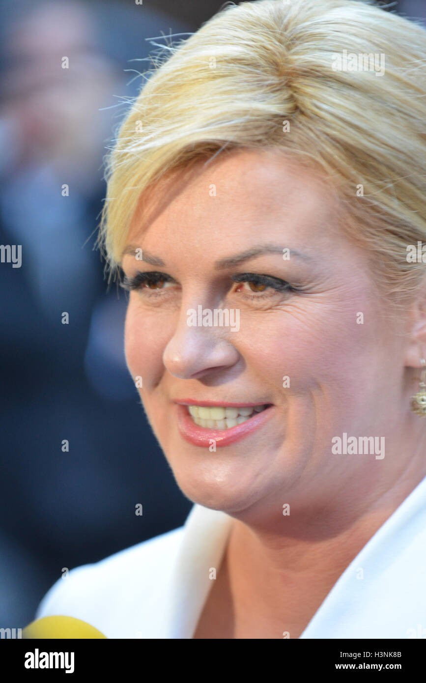 President Of Croatia Kolinda Grabar Kitarovic Fotos Und Bildmaterial In Hoher Auflösung Alamy 