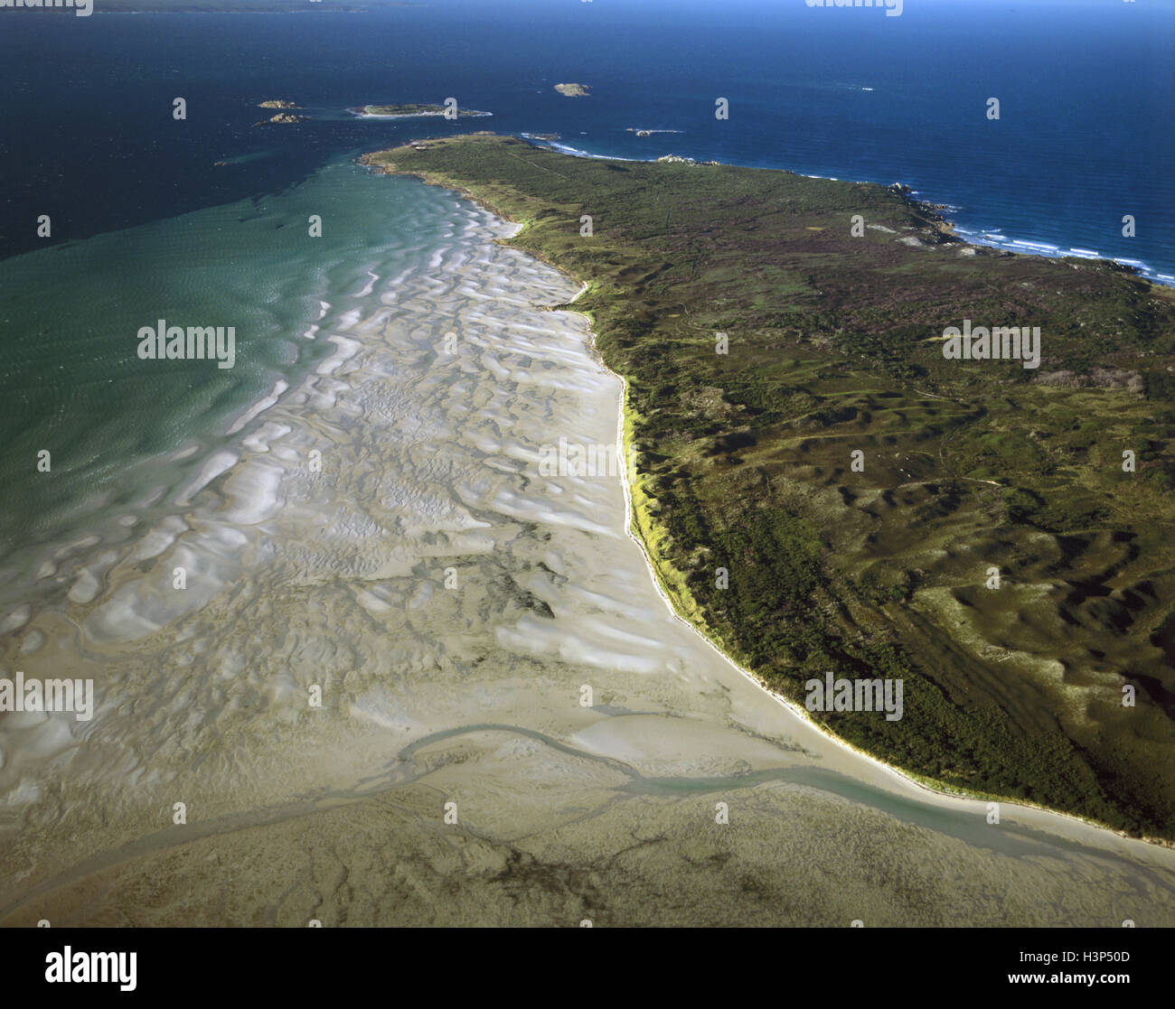 Walker Insel nördlich von Robbins Insel aus der Luft, Blick nach Norden auf die petrel Islands. Stockfoto