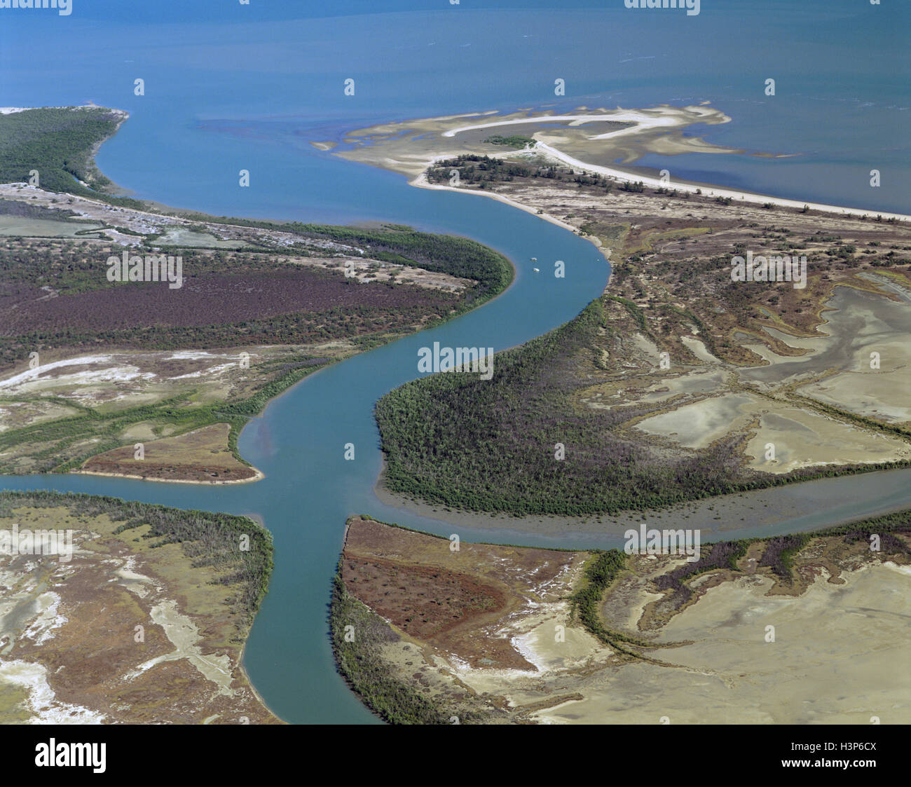 Gezeiten-Fluss fließt in den Golf von Carpentaria, Stockfoto