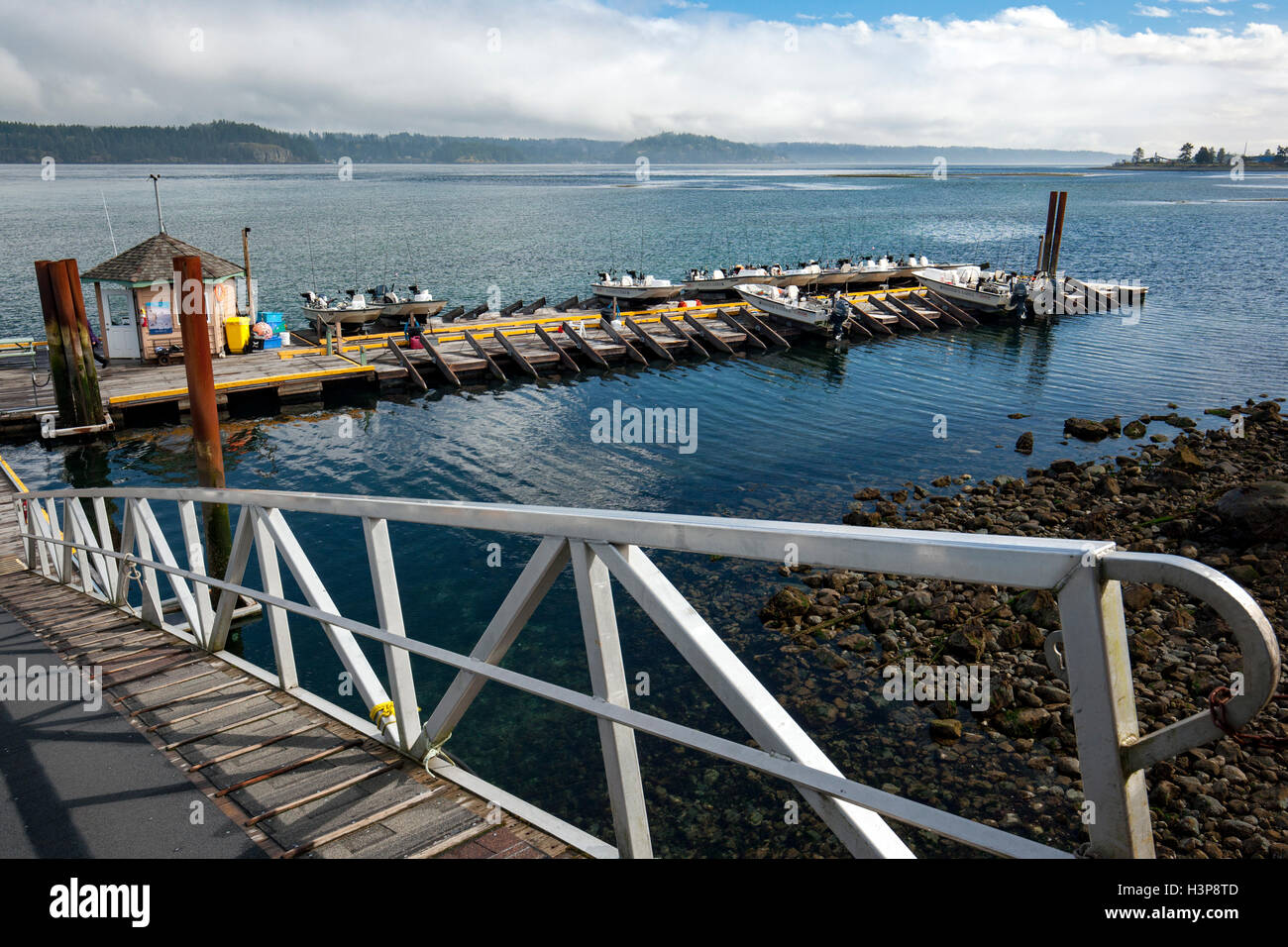 Dock am Malers Lodge, Campbell River, Vancouver Island, British Columbia, Kanada Stockfoto