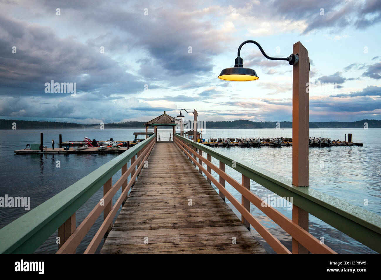 Dock am Malers Lodge, Campbell River, Vancouver Island, British Columbia, Kanada Stockfoto