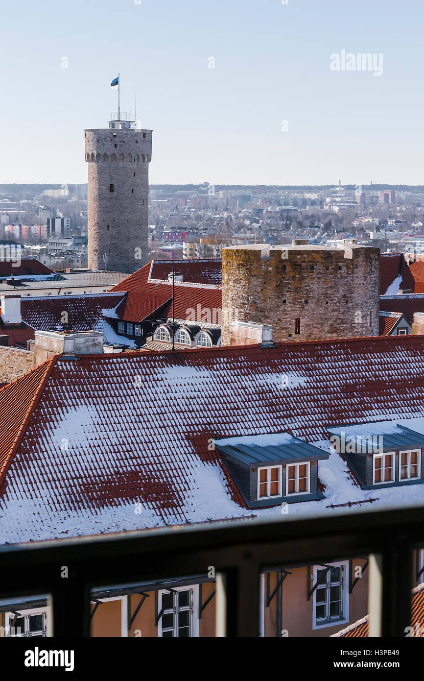 Domberg Schlossturm - Tall Hermann auf die Hügel der Domberg in Tallinn, der Hauptstadt von Estland Stockfoto