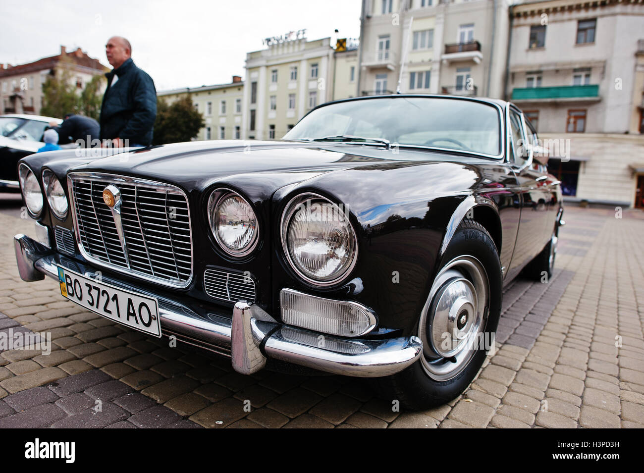 Tarnopol, Ukraine - 9. Oktober 2016: Retro-Oldtimer Jag Jaguar XJ6 Serie, Luxus-Autos, die durch die britische Automobilmarke verkauft Stockfoto