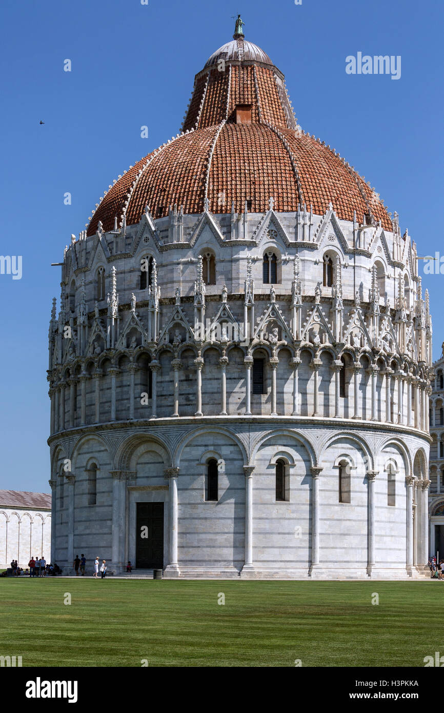 Die Pisa Baptisterium San Giovanni in der Stadt Pisa in der Toskana in Italien. Stockfoto