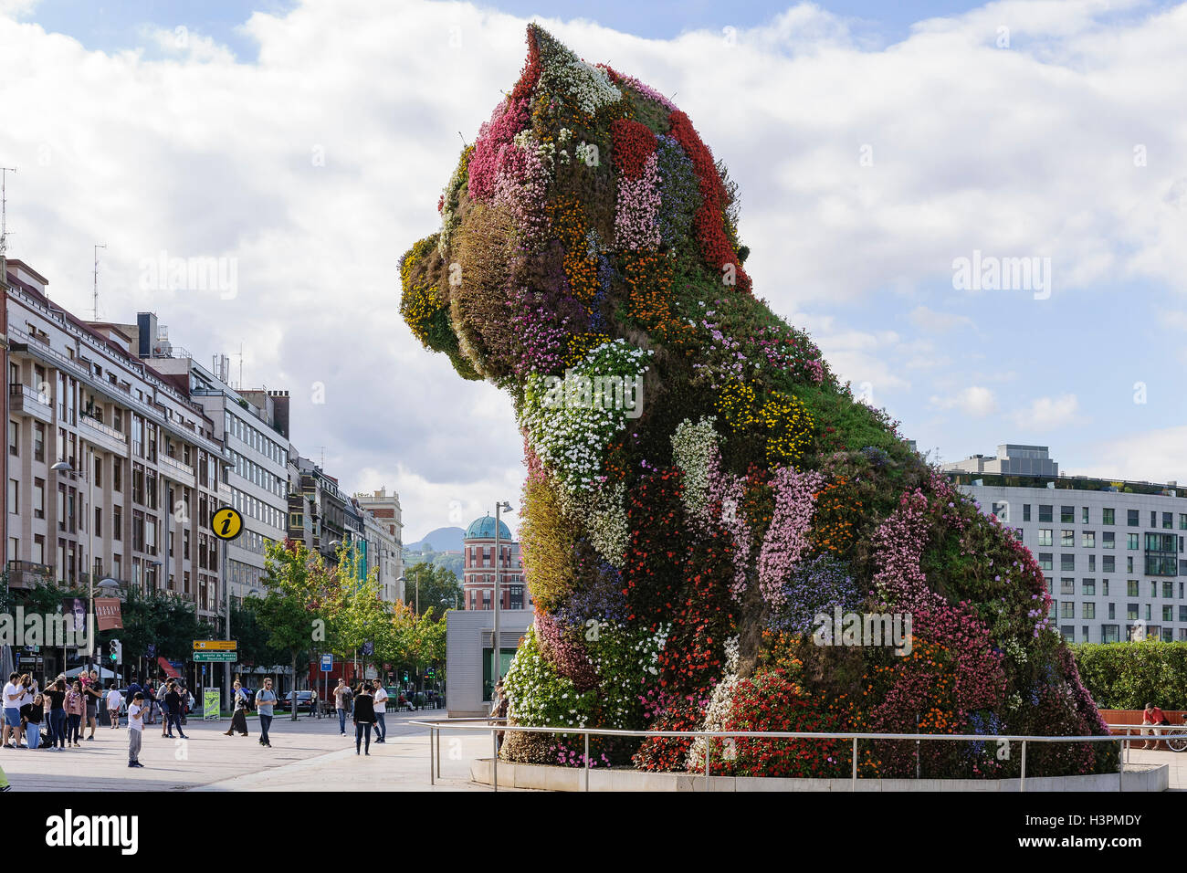 Bedeckt in Blumen Hund, 1992, Museum in Bilbao, Baskenland, Spanien, Bizkaia, Spanien, Nordeuropa Stockfoto