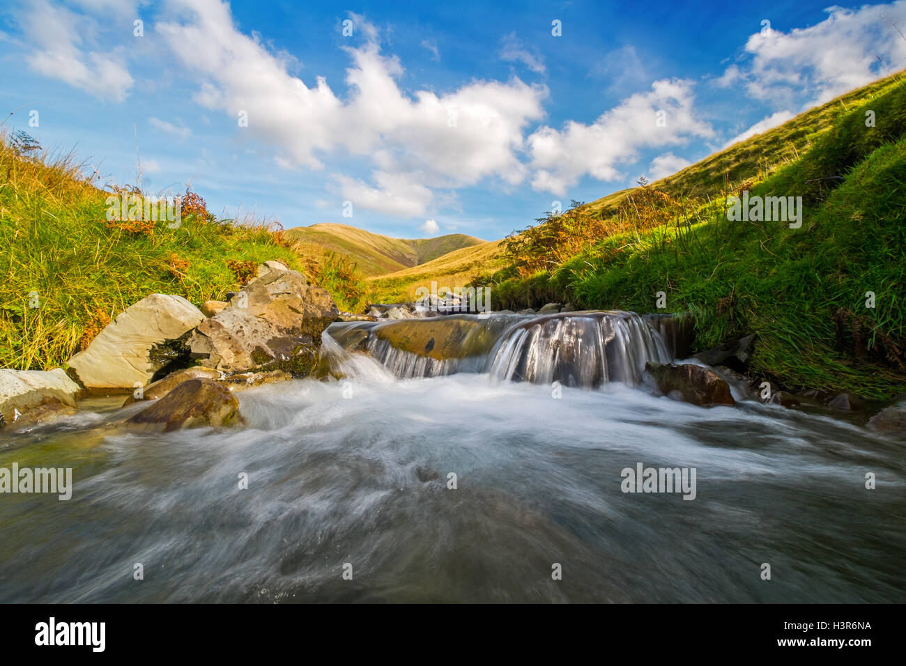 Einen Fluss in den Fjälls Howgill Stockfoto