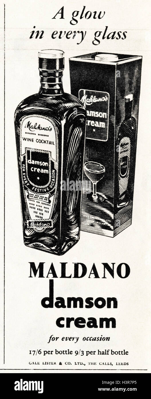 1950 Werbung Werbung aus original alten Vintage Magazin vom Retro Werbung 1952 Maldano damson Creme Wein cocktail 50 s Stockfoto