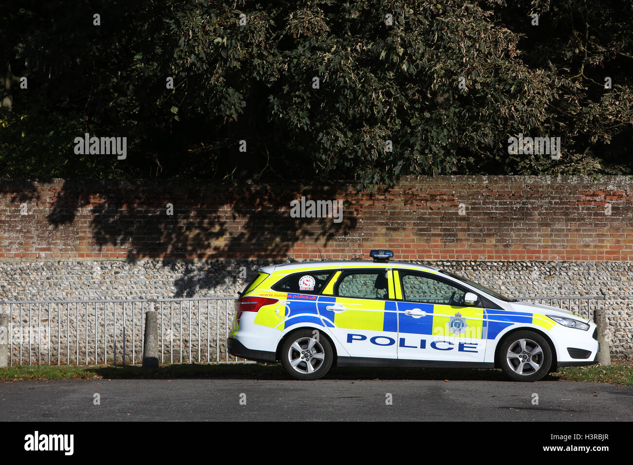 Gesamtansicht von einem Polizeiwagen parkten in Bognor Regis, West Sussex, UK. Stockfoto