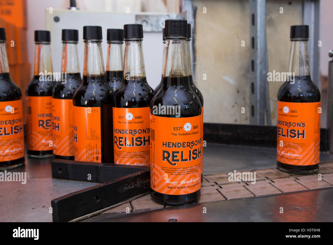 Hendersons lustvoll ein Gewürz ähnlich wie Worcestersauce lustvoll wurde in Sheffield, South Yorkshire seit 1885 hergestellt Stockfoto