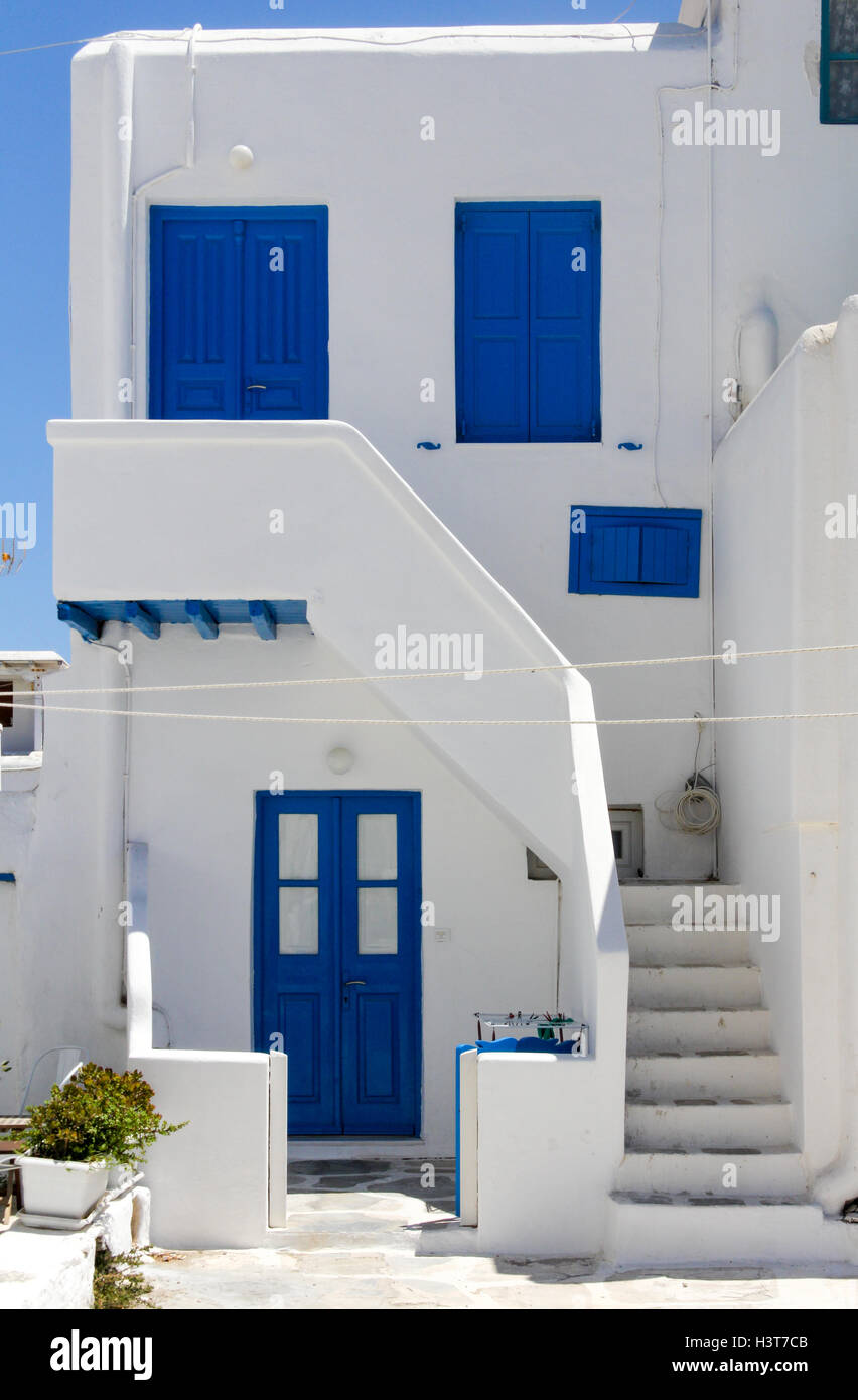 Typischen blau-weißen gemalten Haus in Chora, Mykonos, Griechenland Stockfoto