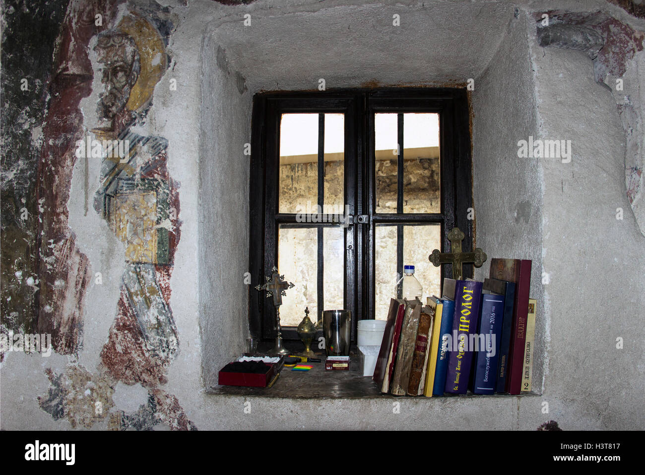Montenegro - erhaltene Fragmente der ursprünglichen Fresken (14. Jh.) in das mittelalterliche orthodoxe Kloster Podlastva Stockfoto