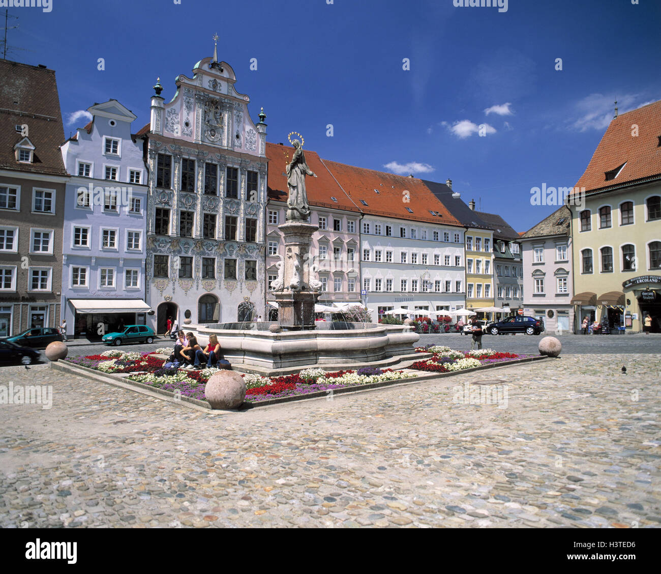Deutschland, romantische Straße, Landsberg Lech, Hauptplatz, Marien ist gut, Brunnen Europa, Bayern, Upper Bavaria, Häuser, Wohnhäuser, Raum, darüber hinaus, Marien Statue, Marien Brunnen, Brunnen, Sommer, draußen Stockfoto