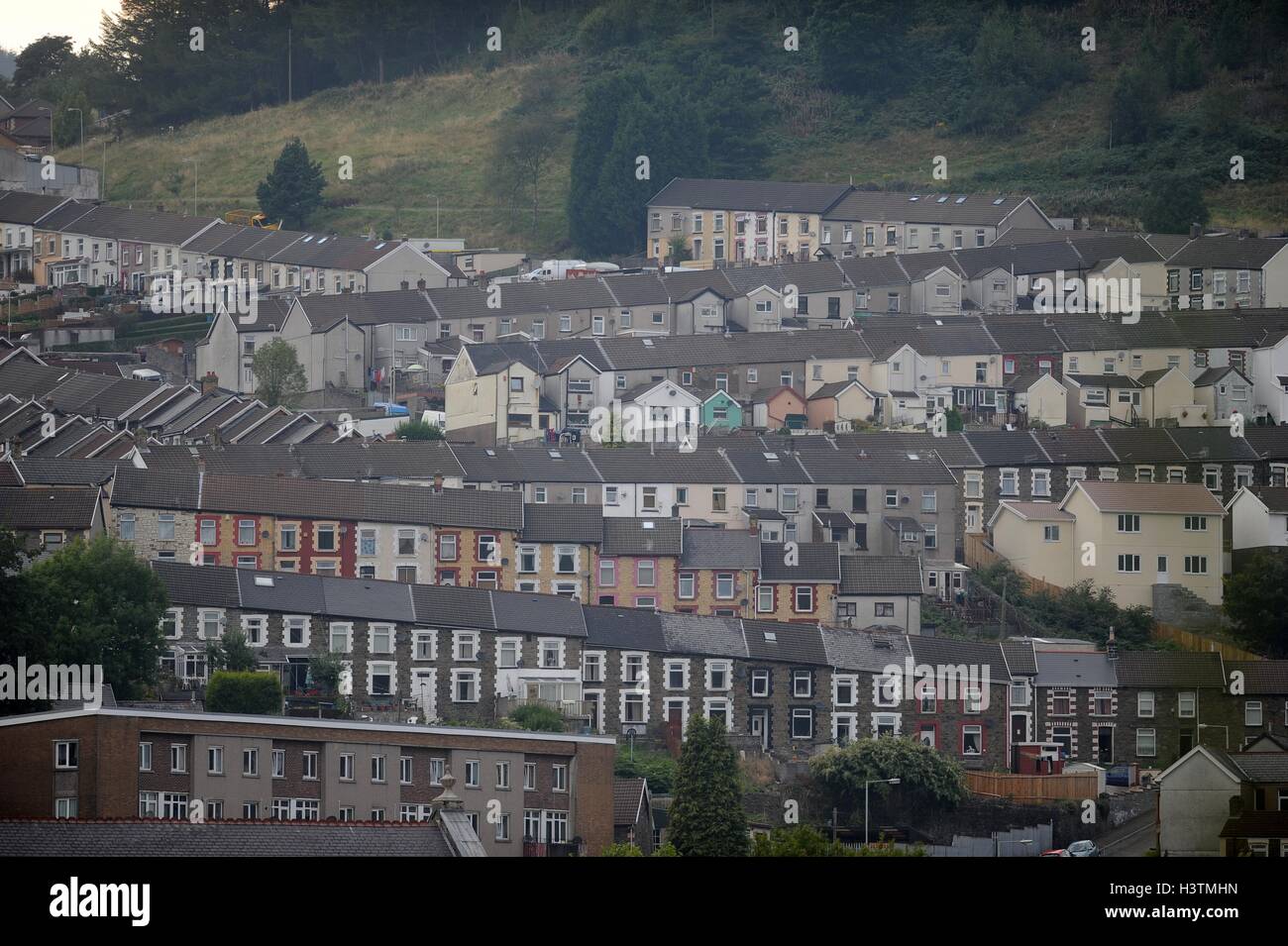 Einen allgemeinen Überblick über Reihenhäuser in Rhondda Täler, Wales, Großbritannien Stockfoto