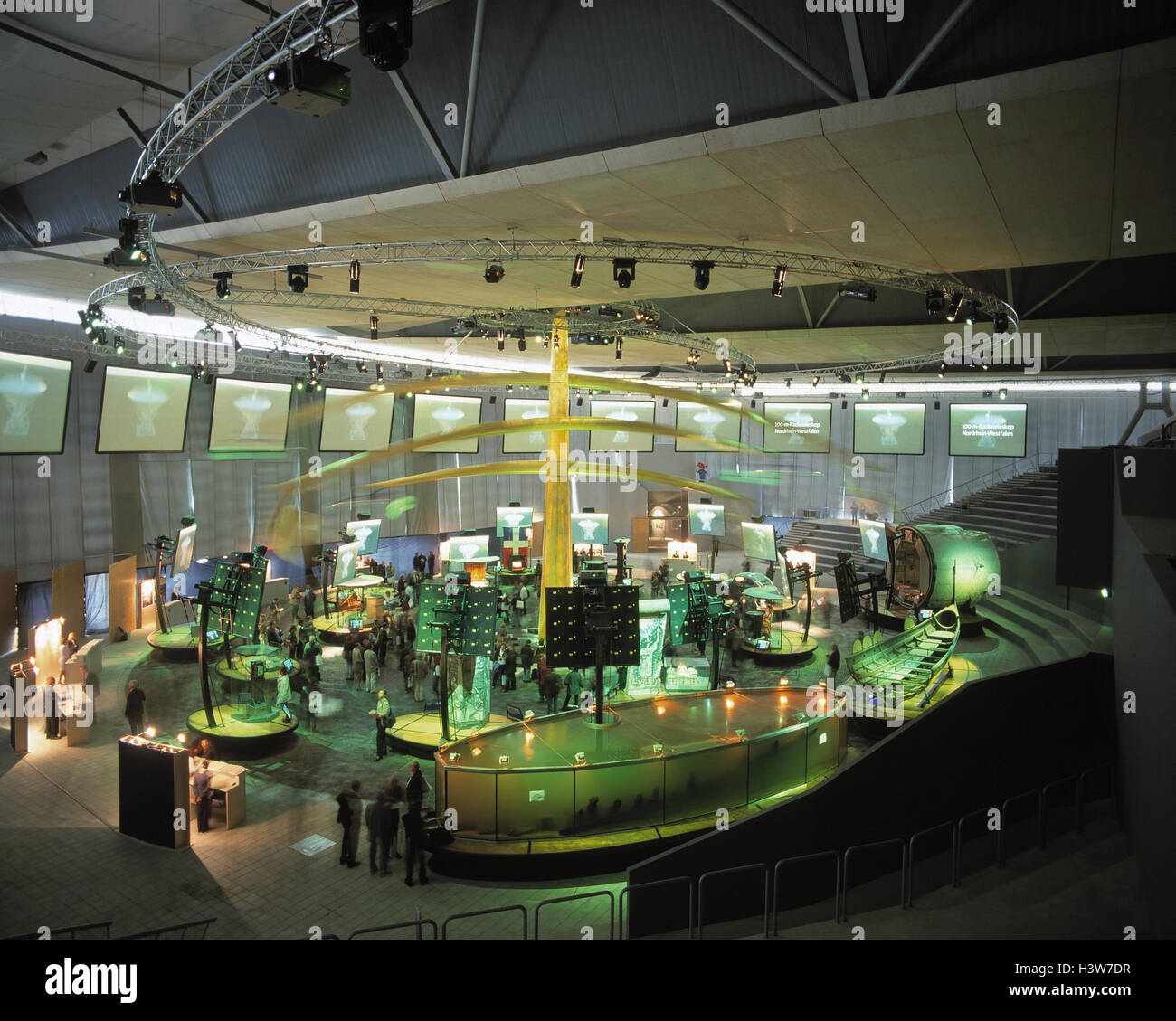 D' Hannover, EXPO 2000, Deutscher Pavillon, "Mosaik Deutschland", Baum