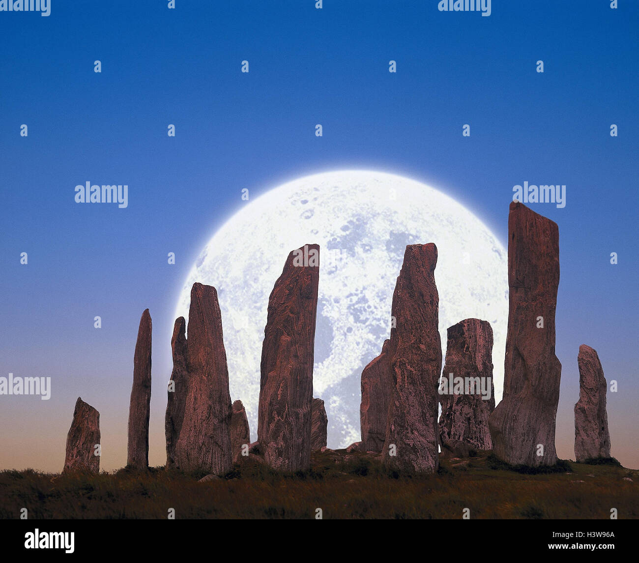 Großbritannien, Schottland, die Hebriden, Callanish Standing Stones, Vollmond-Insel, Ort von Interesse, Monolith, Menhire, Steinen, vertikalen Steinen, Natur, Kultstätte, Mond, Stimmung, mystisch, geheimnisvoll, Mystik, außerhalb, Nacht Stockfoto