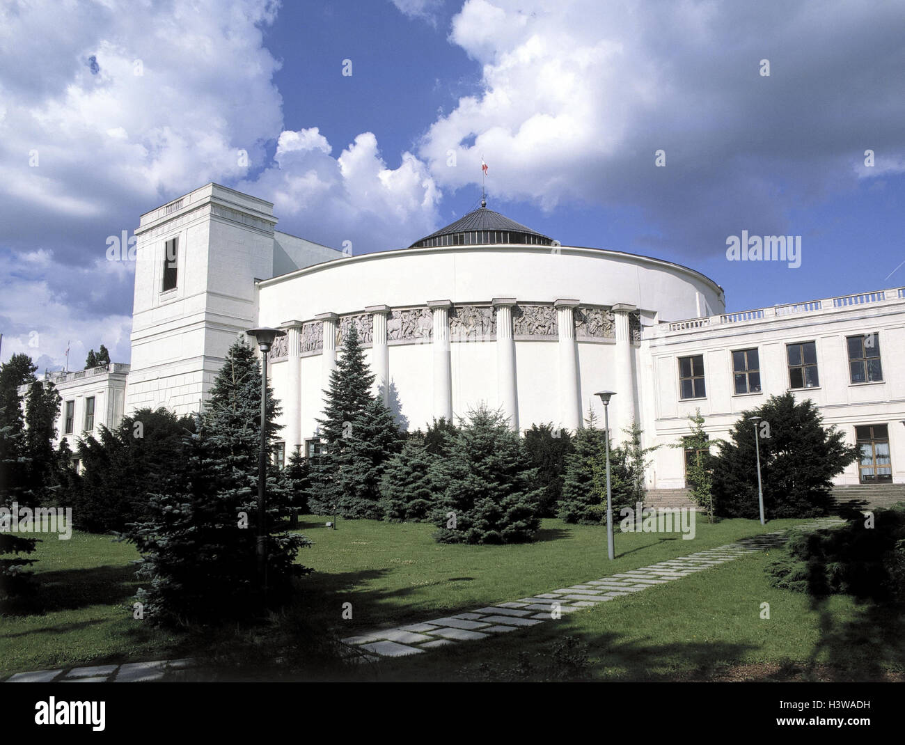 Polen Warschau Sejm Ausserhalb Warszawa Stadt Hauptstadt Gebaude Parlamentsgebaude Regierungsgebaude Sitz Regierung Verwaltungsgebaude Park Garten Anlage Stockfotografie Alamy